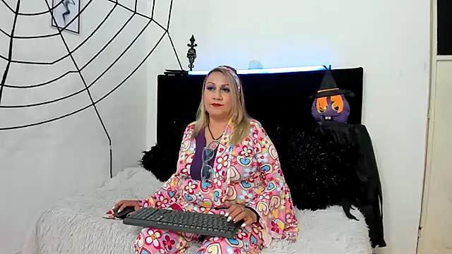 Snapshot of yayita_mature chatting on October 2025 02:40:02 PM yayita mature online show from October 2025 02:40:02 PM