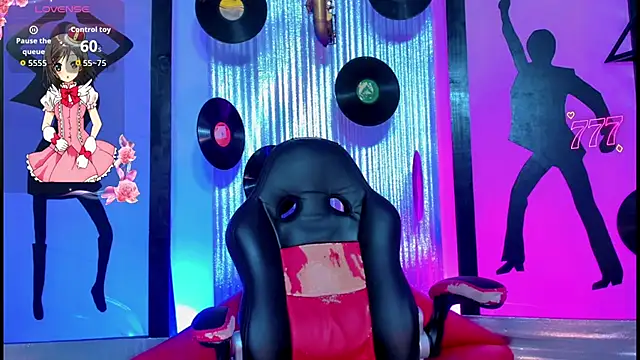 nickyminach  online show from June 2026 07:29:01 PM