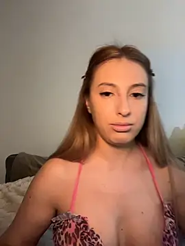 Eva Ryen online show from December 2025 05:42:01 PM