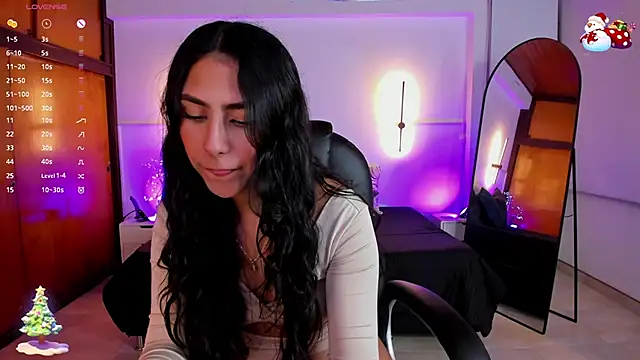 Snapshot of _blueprincess chatting on December 2024 04:40:01 AM blueprincess online show from December 2024 04:40:01 AM