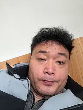 Snapshot of S00 chatting on December 2025 03:56:02 AM S00 online show from December 2025 03:56:02 AM