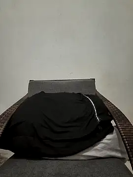 Snapshot of VIC22SECRET chatting on May 2026 01:33:02 AM VIC22SECRET online show from May 2026 01:33:02 AM