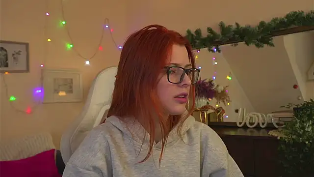 doll lesli online show from December 2024 02:33:02 PM