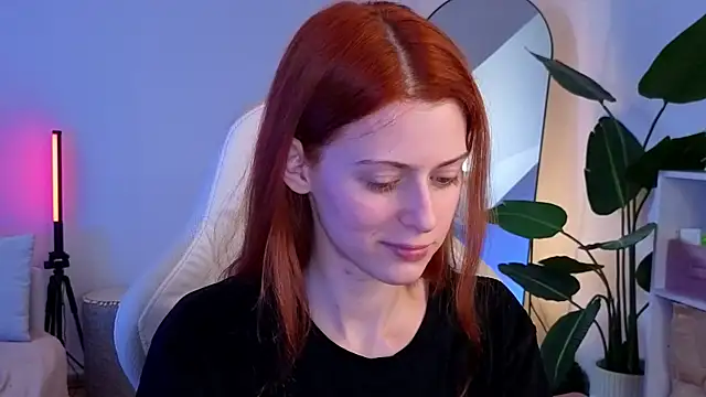 doll lesli online show from November 2025 08:35:02 AM