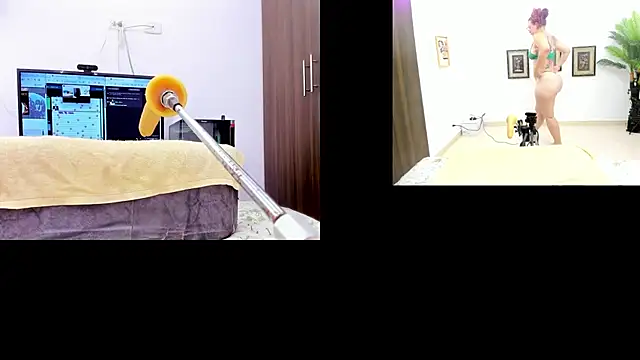 Paulina Davis  online show from September 2025 04:01:02 AM