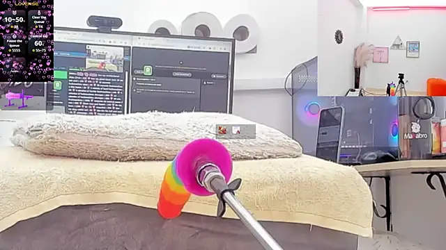 Paulina Davis  online show from February 2026 10:58:01 PM