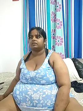 Snapshot of SusanaEshwar chatting on July 2026 04:42:02 PM SusanaEshwar online show from July 2026 04:42:02 PM