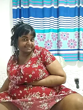 Snapshot of SusanaEshwar chatting on July 2026 05:04:02 PM SusanaEshwar online show from July 2026 05:04:02 PM
