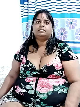 Snapshot of SusanaEshwar chatting on July 2026 06:18:01 PM SusanaEshwar online show from July 2026 06:18:01 PM