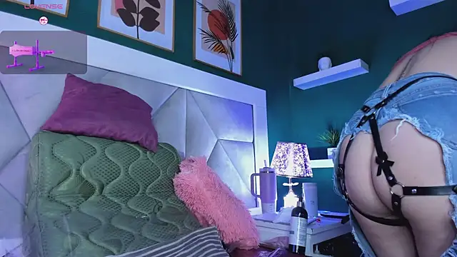 Snapshot of levana1 chatting on February 2025 05:08:01 AM levana1 online show from February 2025 05:08:01 AM