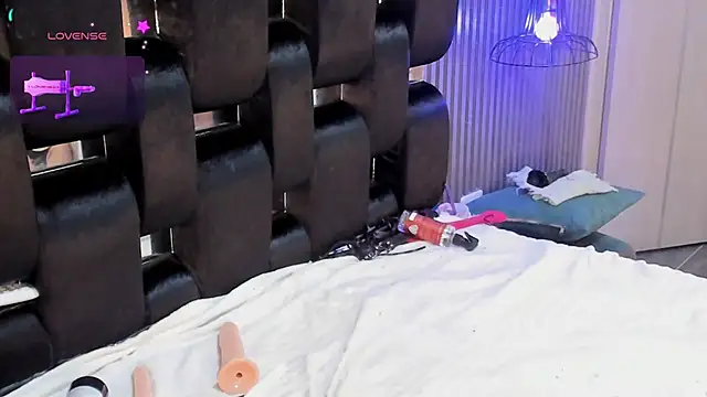 Snapshot of levana1 chatting on September 2025 03:17:02 PM levana1 online show from September 2025 03:17:02 PM