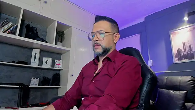 Snapshot of MrFrank_tattoo chatting on September 2025 11:56:02 AM MrFrank tattoo online show from September 2025 11:56:02 AM