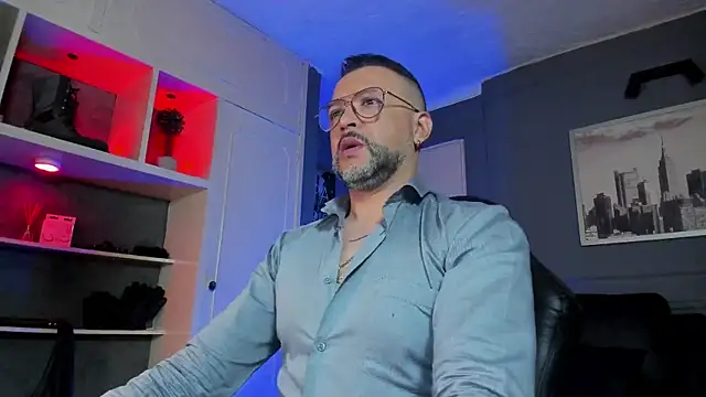 Snapshot of MrFrank_tattoo chatting on February 2026 10:36:01 AM MrFrank tattoo online show from February 2026 10:36:01 AM