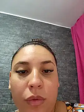 LizzRouse online show from October 2025 10:48:01 AM