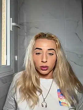 Strongqueen online show from May 2026 06:38:01 PM