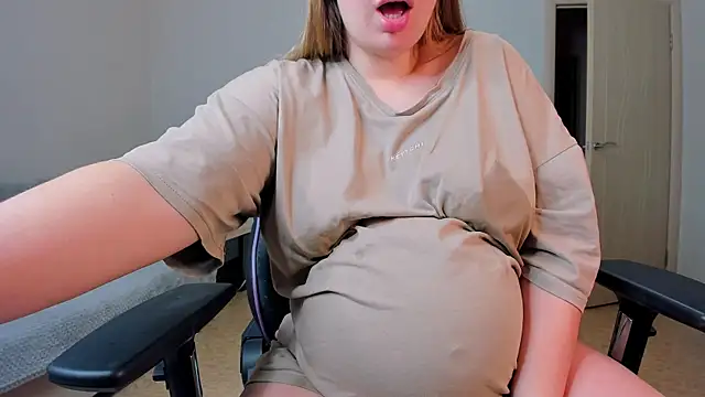 stella vestal online show from December 2025 03:17:01 PM