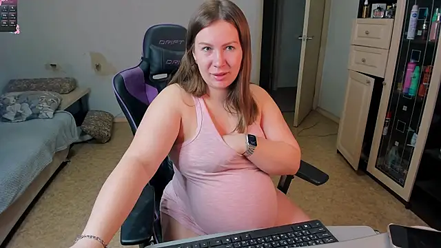 stella vestal online show from March 2026 04:00:01 PM