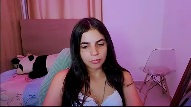  elenna online show from April 2026 06:14:02 PM