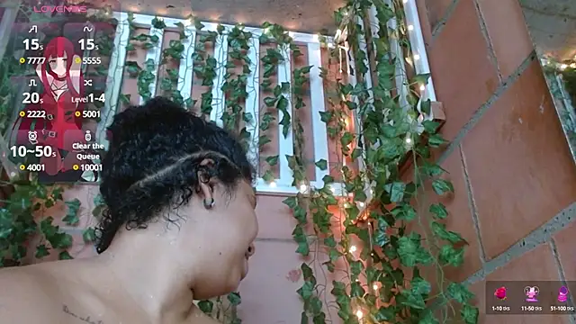 Snapshot of belindathompson chatting on December 2024 08:01:02 PM belindathompson online show from December 2024 08:01:02 PM