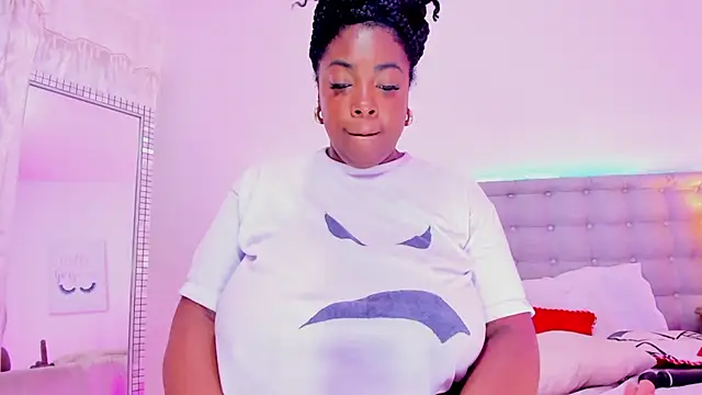 laqquishax online show from February 2025 09:13:01 PM