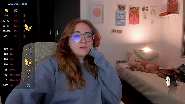 Snapshot of linda_giggle chatting on January 2025 12:05:01 AM linda giggle online show from January 2025 12:05:01 AM