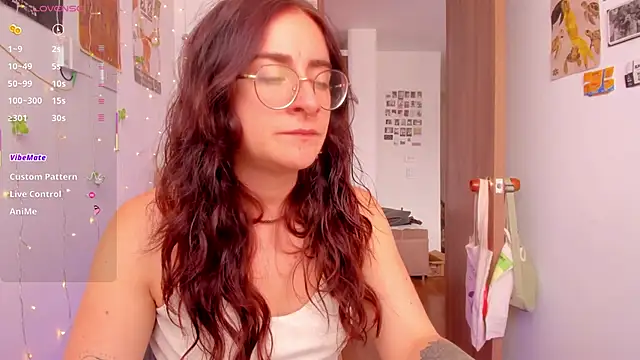 linda giggle online show from November 2025 02:39:02 PM