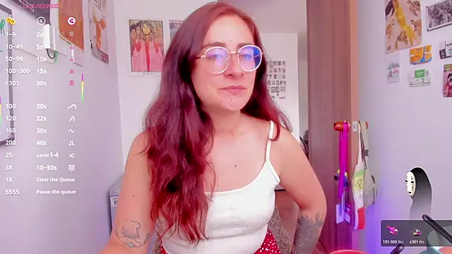 Snapshot of linda_giggle chatting on May 2026 03:27:01 PM linda giggle online show from May 2026 03:27:01 PM