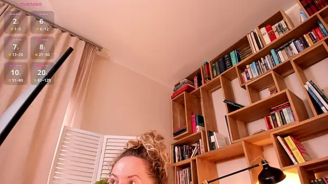 Amber Foks online show from May 2026 09:47:02 AM