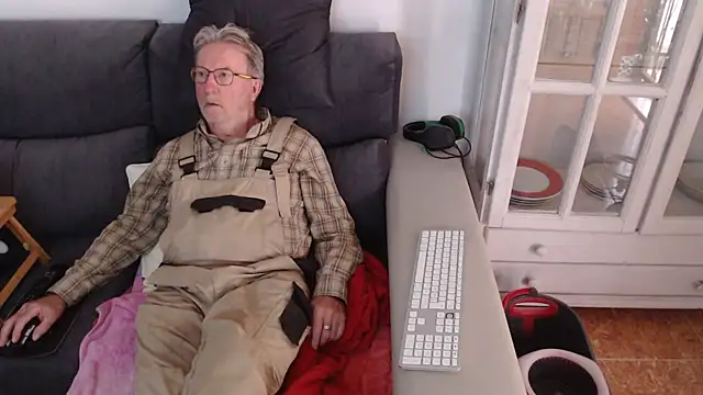 Nudelschwanz online show from February 2025 04:59:01 PM