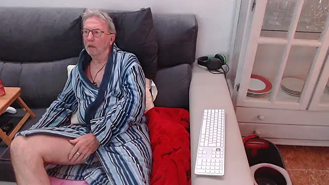 Nudelschwanz online show from February 2025 06:12:01 PM