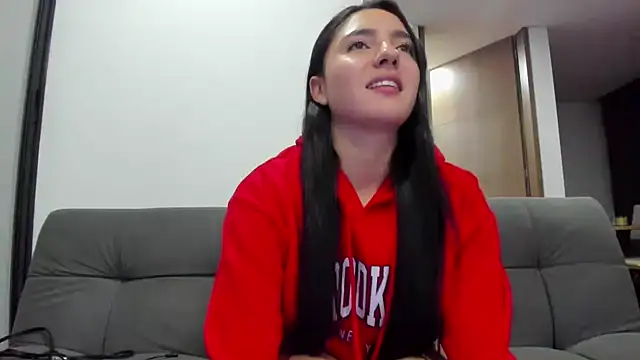 Snapshot of Isa_And_Natasha chatting on February 2025 02:04:01 AM Isa And Natasha online show from February 2025 02:04:01 AM