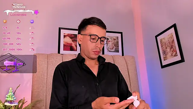 Snapshot of mr_aronnn chatting on December 2025 01:22:01 AM mr aronnn online show from December 2025 01:22:01 AM