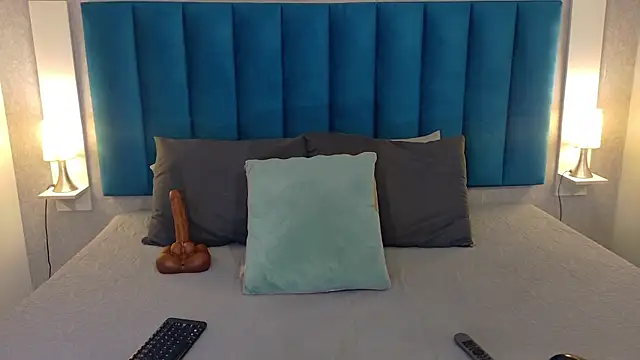 Madisonsmiith online show from June 2026 08:22:02 PM