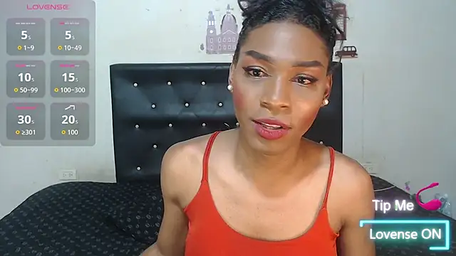 Snapshot of NAHOMMY_SEXY chatting on September 2025 05:20:02 AM NAHOMMY SEXY online show from September 2025 05:20:02 AM