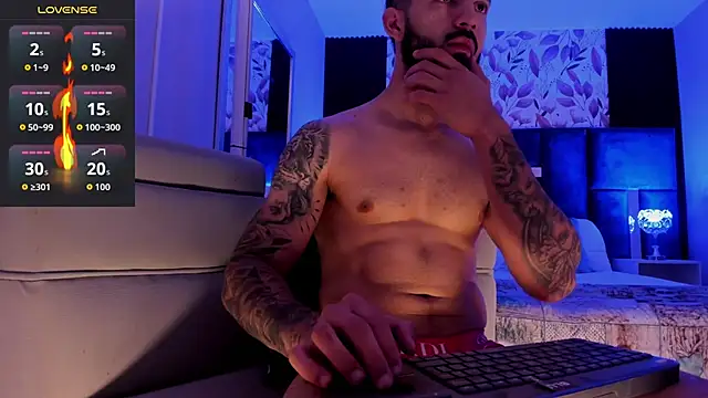 Snapshot of MarkWalker__ chatting on September 2025 09:46:02 AM MarkWalker online show from September 2025 09:46:02 AM