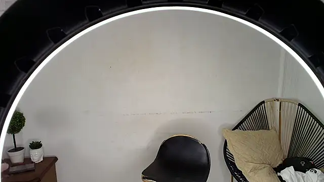 kristyl paez online show from January 2025 07:26:01 PM