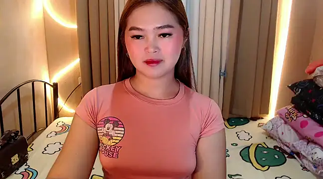 Snapshot of Itsme_claire chatting on December 2024 11:28:01 PM Itsme claire online show from December 2024 11:28:01 PM