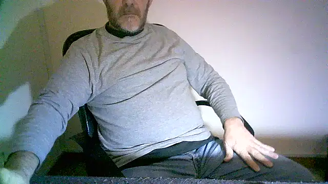 Snapshot of Greek_Passion chatting on December 2024 04:28:01 PM Greek Passion online show from December 2024 04:28:01 PM