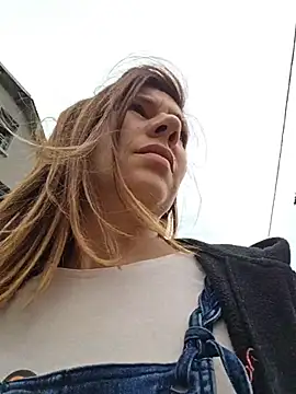 Lina lou4 online show from May 2026 02:00:02 PM