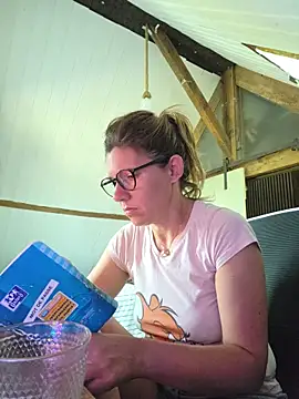 Lina lou4 online show from June 2026 04:43:01 PM