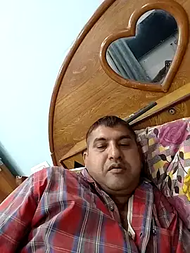 Snapshot of Amandev7 chatting on March 2026 05:03:01 PM Amandev7 online show from March 2026 05:03:01 PM