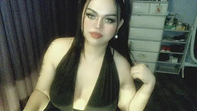 Snapshot of cherry_RED5 chatting on January 2025 12:32:02 PM cherry RED5 online show from January 2025 12:32:02 PM