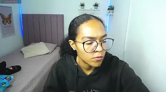 Snapshot of Nina_lovee_ chatting on March 2025 03:18:02 PM Nina lovee online show from March 2025 03:18:02 PM