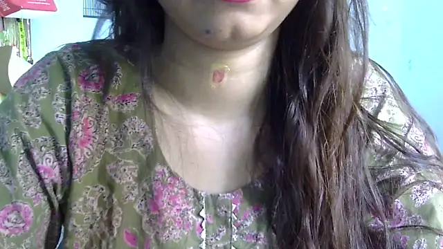 Snapshot of lovelydesi21 chatting on September 2025 06:59:02 AM lovelydesi21 online show from September 2025 06:59:02 AM