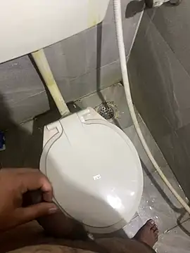 Snapshot of Rahuldhe22 chatting on January 2025 07:31:01 PM Rahuldhe22 online show from January 2025 07:31:01 PM