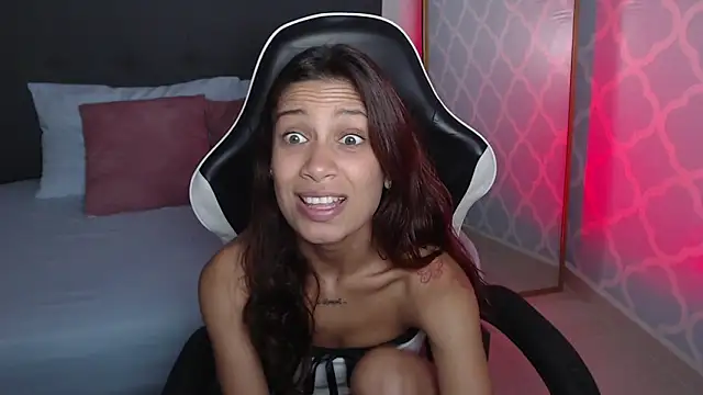 cora 22 online show from October 2025 12:48:02 PM