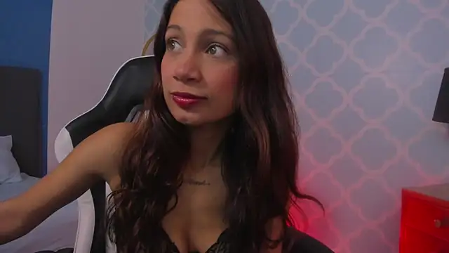 cora 22 online show from October 2025 01:09:02 PM