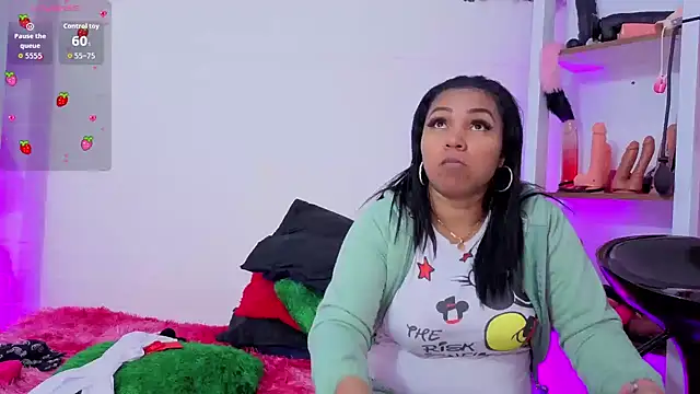 louise nails online show from April 2026 12:51:02 PM