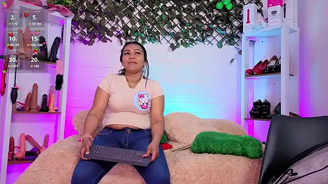 louise nails online show from June 2026 08:19:01 PM