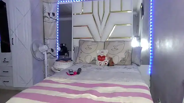 SexyyNana online show from September 2025 10:35:02 PM